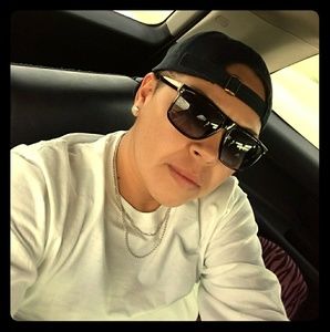 Meet your Posher, Yvette